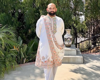 White Embroidered Kurta for Men – Handcrafted Multicolor Animal Motif, Festive Designer Indian Ethnic Wear, Custom Wedding & Party Outfit