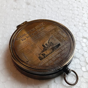 Titanic Pocket Compass | Brass Antique Nautical Compass | Vintage Marine Gift | Reproduction Compass for Travel, Desk