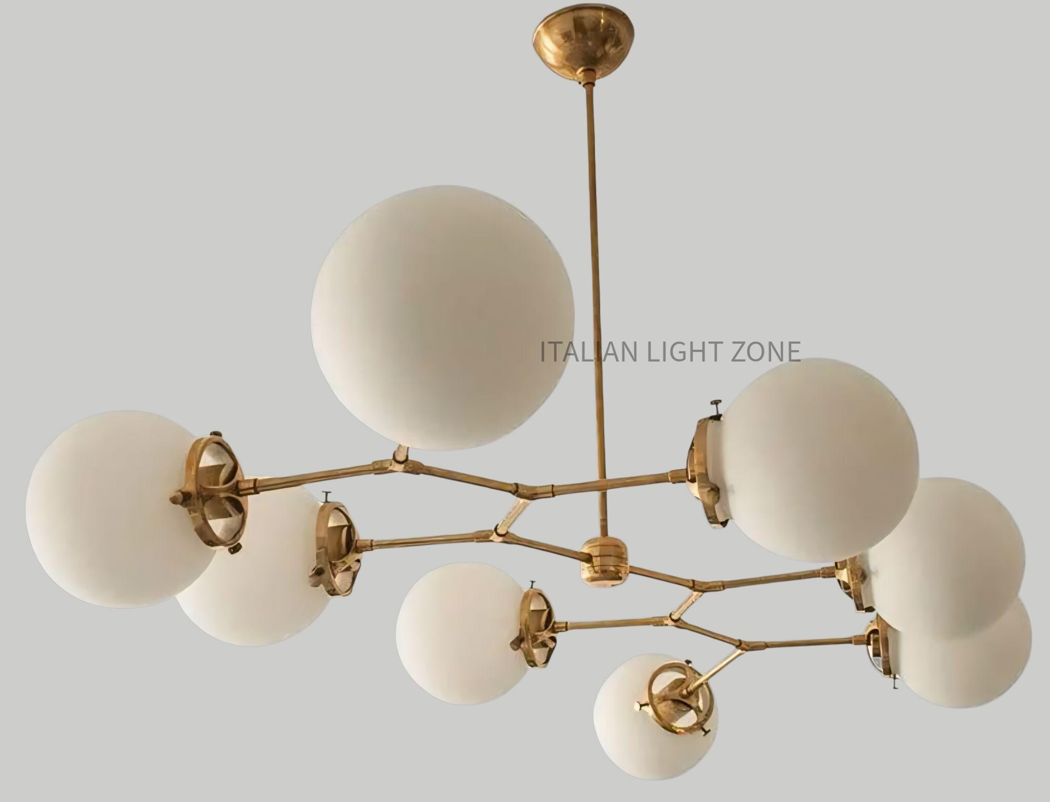 ミッドセンチュリーモダン 真鍮スプートニクシャンデリア | 8灯