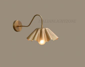 Italian Brass Wall Sconce – Mid-Century Modern Ruffle Shade Lamp