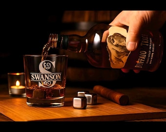 PERSONALIZED GIFTS FOR Him - Etched Whiskey Glass Gift For Him - Personalized Wedding Set - Custom Best Man Gift - Custom Anniversary Gifts