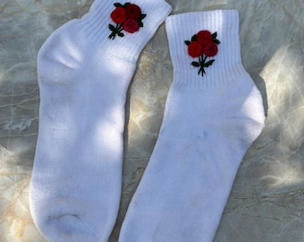 Floral Embroidered Cotton Socks: Hand-Embroidered Flowers