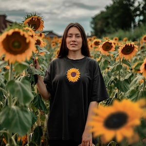 Sunflower Hand-embroidered t-shirt/ Customized T-Shirt  / Flower&#39;s T-shirt / Embroidered tshirt