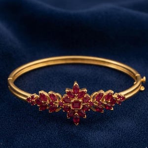 Pulsera rígida con rubí rosa marquesa floral en plata chapada en oro de 14 quilates. Elegante regalo de aniversario.