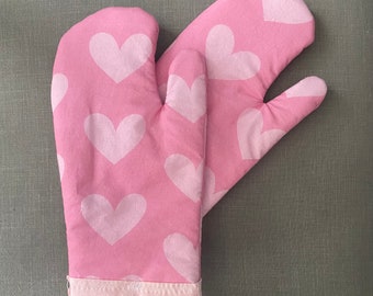 Inside Job - Brett Hand Pink Heart oven mitts