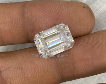 モアサナイト ルース オーバルカット D-E／VVS モアサナイト ルース オーバルカット D-E／VVS - メルカリ