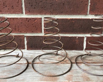PRIMITIVE Lot of 10 6/" Light Rust Bed Springs hour glass Steampunk Craft Nodder