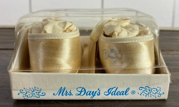 Baby Shoes - Vintage Baby Shoes - Mrs. Days Ideal… - image 5