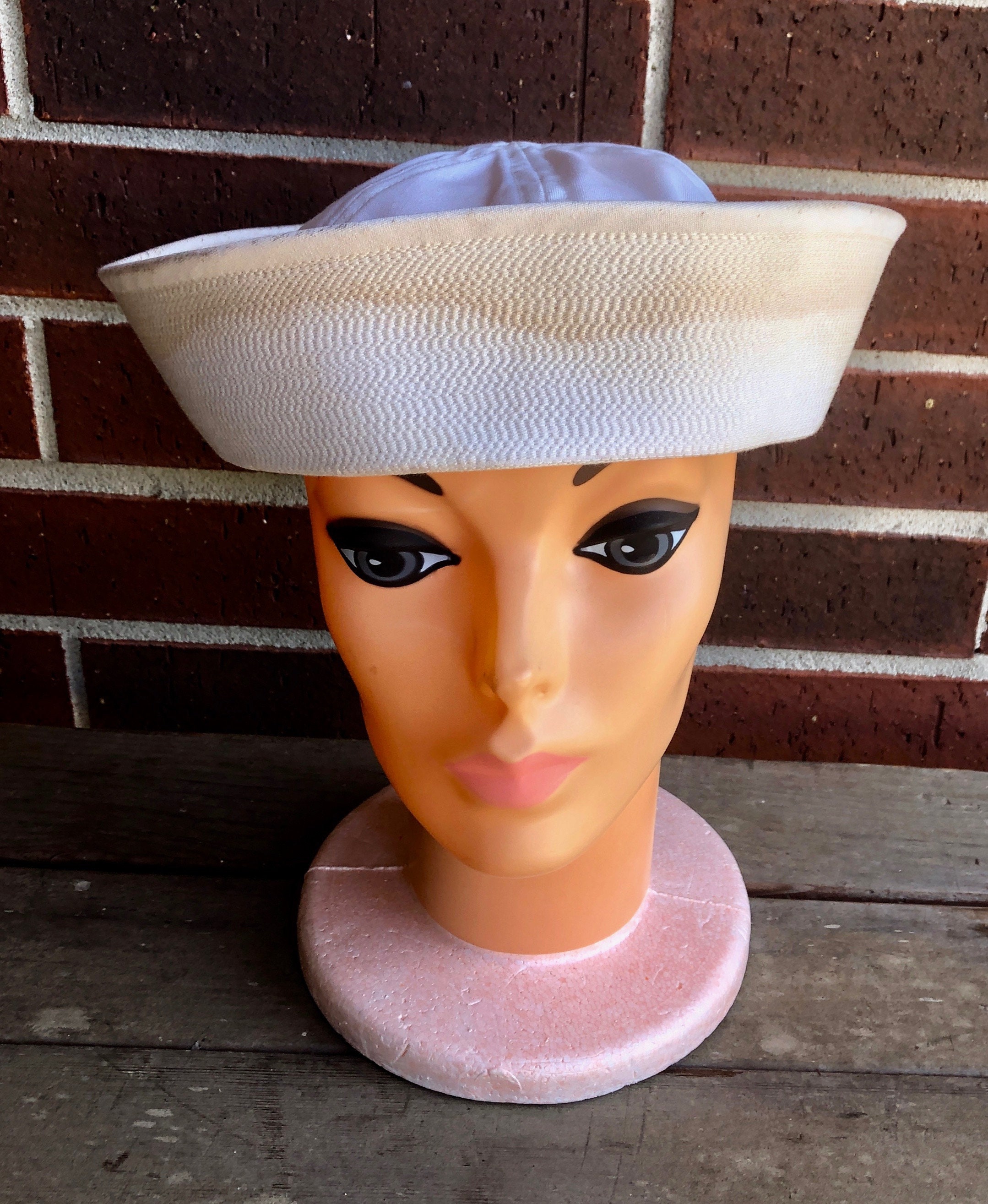 baby hats with ball on top