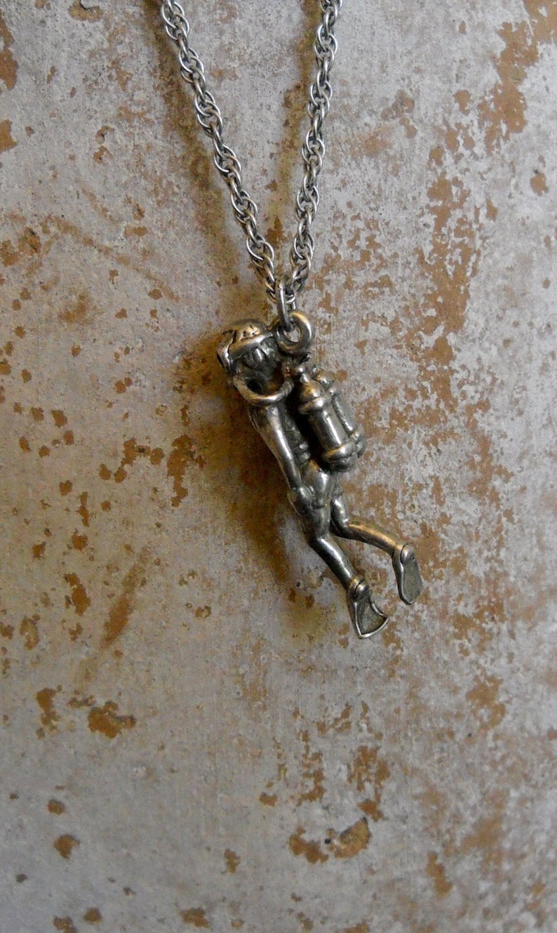 STERLING SILVER SCUBA DIVING GEAR CHARM WITH BOX CHAIN NECKLACE