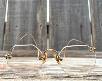 Vintage Eyewear - Soft Lite Lenses - Vintage Eyeglasses - Soft Lite Lenses 1943 - Vintage Gold Tone Eyewear / Eyeglasses - Eyeglasses