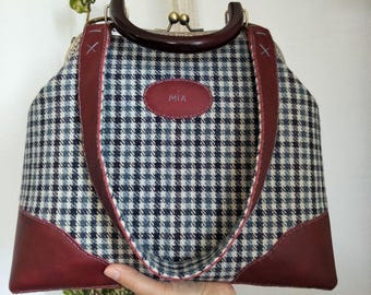 Large Plaid Tweed Purse, Wooden Handle Bag, Compact Yet Spacious, Lightweight, Designed with Multiple Pockets for Convenience for Everyday