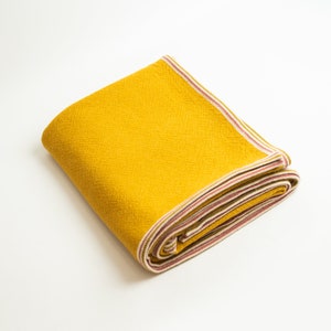 Luxury Warm 100% Baby Alpaca Blanket / Yellow Blanket / Neutral Blanket / Bed Blanket /Throw 130X180cm