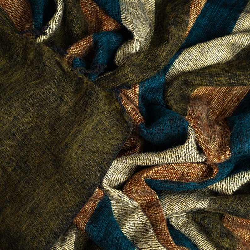 Himalayan Art Yak Wool Throw Blanket - Thumbnail 4