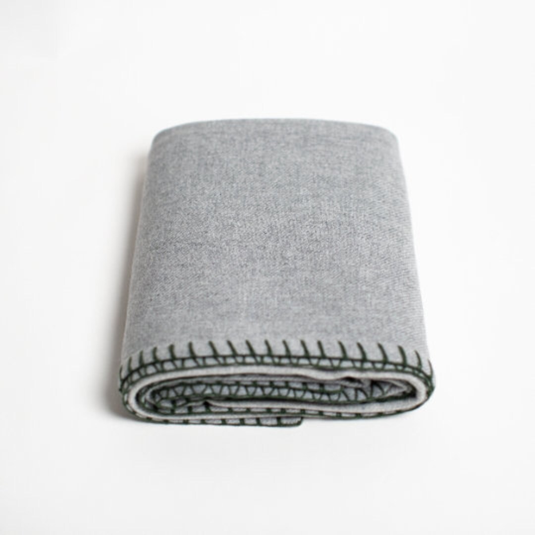 Luxury Gray Couch Wool Blanket / Sofa Blanket/ Handwoven Lap Blanket