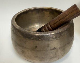 Ciotola tibetana Mani antica e bellissima, 6,8 pollici (circa 173 cm), codice identificativo EN31.