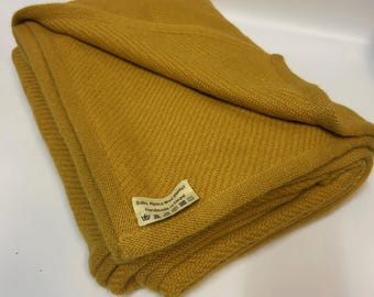 Luxury Warm 100% Baby Alpaca Blanket / Yellow Blanket / Neutral Blanket / Bed Blanket /Throw 130X180cm