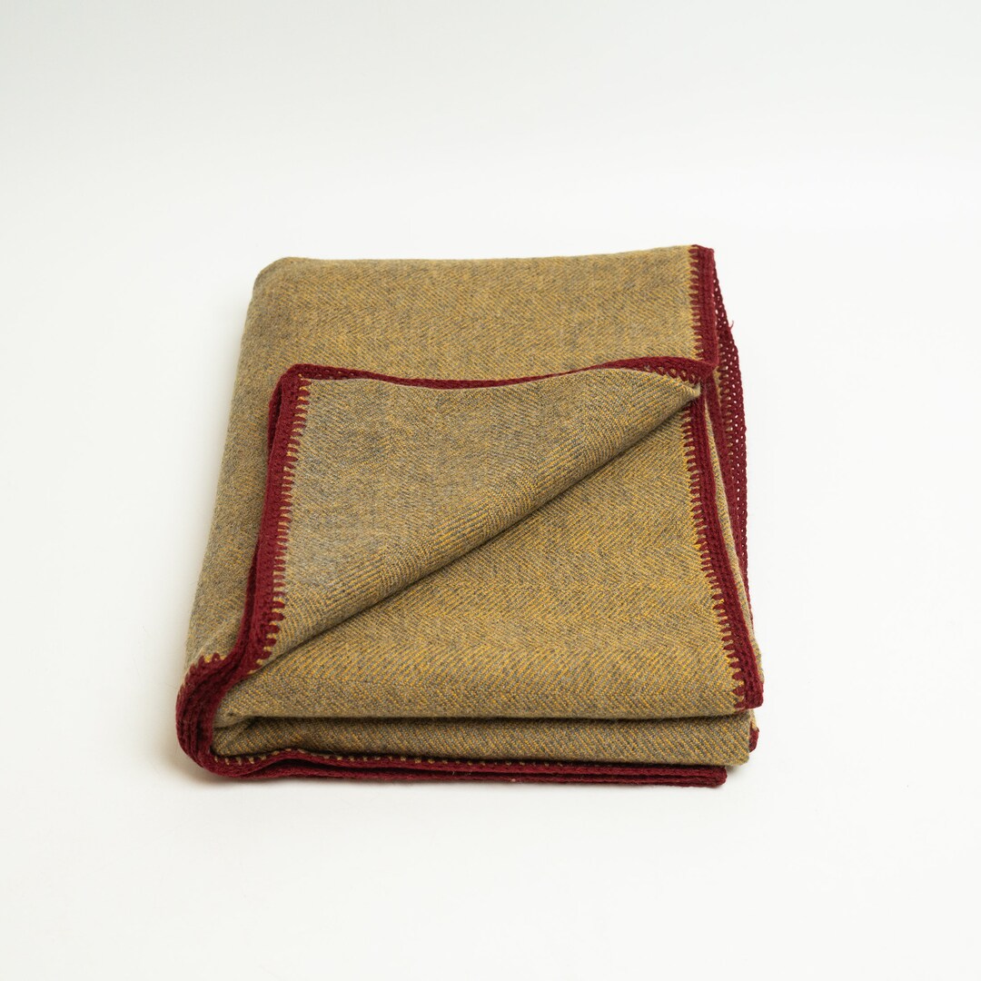 Luxury Super Soft Couch Wool Blanket / Sofa Blanket/ Handwoven Lap