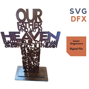 Może przedstawiać: Drewniana rzeźba w kształcie krzyża z modlitwą Pańską wyciętą laserowo w projekcie. Słowa "Ojcze nasz, któryś jest w niebie" znajdują się na górze, reszta modlitwy poniżej. Widoczne są również słowa "SVG DFX" i "Laser Engravers Digital File".