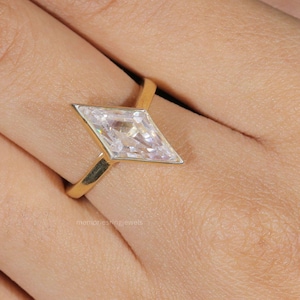 2 CT Kite Cut Moissanite Engagement Ring 14k Solid Yellow Gold Ring Pave Setting Ring Stackable Ring Wedding Ring Anniversary Ring