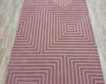 Hand Tufted Dusty Rose Rug – Modern Geometric Area Carpet