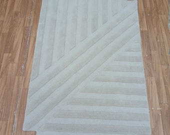 Hand Tufted Wool Rug – Beige Geometric Abstract Line Pattern, Custom Size