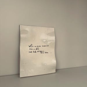 Piastrella in ceramica fatta a mano con testo personalizzato, ricordo personalizzato