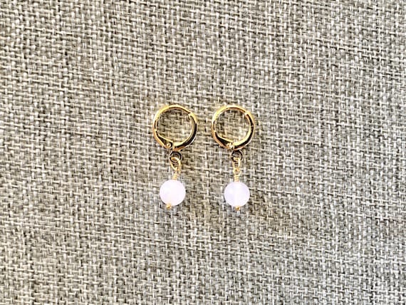 Smooth Rose Quartz Huggie Hoop Earrings – Gold Leverback Gemstone Bead Jewelry