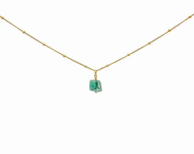 RAW EMERALD Crystal Choker Necklace, Raw Crystal Birthstone Gemstone Pendant Necklace in 14k Gold Filled or Sterling Silver