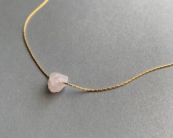 Collar de cuarzo rosa en bruto – Cadena de cuentas de cristal rosa en oro laminado de 14k o plata de ley.