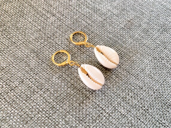 Cowrie Shell Huggie Hoop Earrings – Gold Leverback Coastal Beach Charm Jewelry