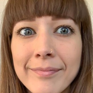 Aro nasal de oro – Joyería minimalista de aro – Elige tu talla