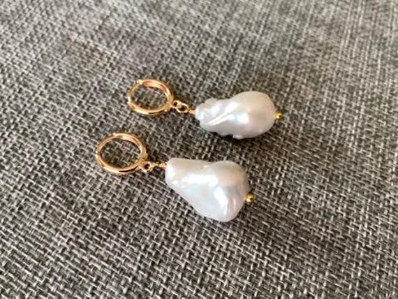 Baroque Fireball Pearl Huggie Hoop Earrings – 14–20mm Natural Freshwater Pearls – Gold Plated Jewelry