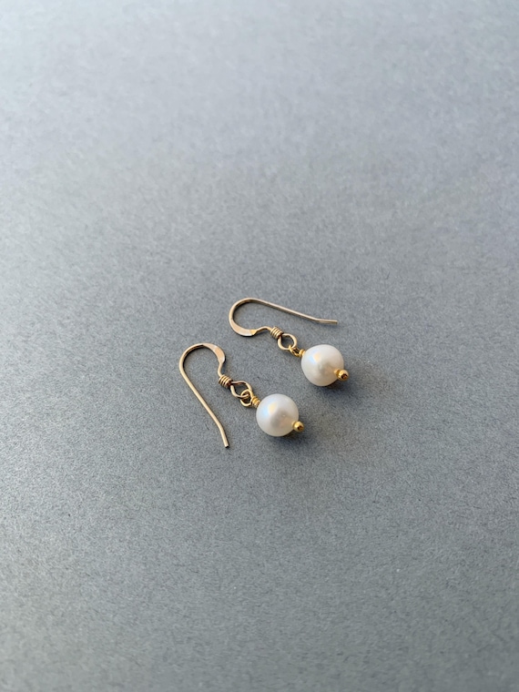 White Pearl Drop Earrings – Freshwater Pearl Dangle Earrings – June Birthstone Jewelry Gift