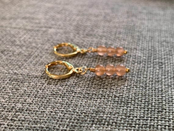 Sunstone 3-Stone Stack Huggie Hoop Earrings – Gold Leverback Gemstone Bead Jewelry