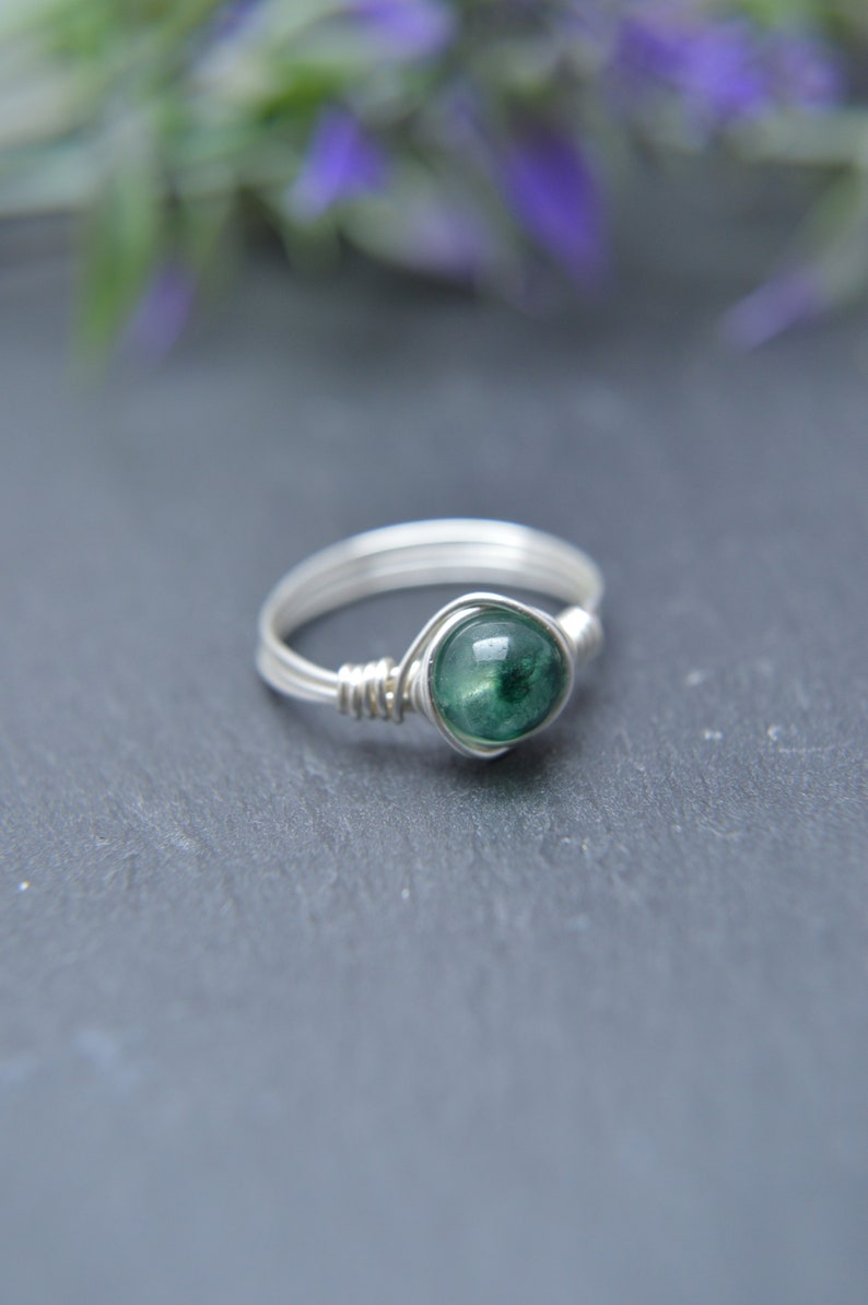 Emerald Wire Ring, Peridot Stone, August Birthstone, August Birthday, Boho Ring, Minimal Ring, Wire Wrapped Jewlery, August Birthday Gift image 2