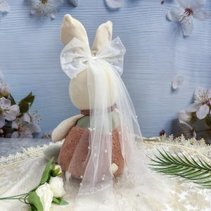Customized Bride To Be Embroidered Veil,Personalised Bridal Veil with Bow, Personalised Soon to be Mrs,hen party veil, Engagement Veil