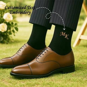 Groomsmen Socken Personalisierte Hochzeit Groomsmen Geschenk, individuell gestickte Socken, personalisierte Monogramm Herrensocken, Bräutigam Socken