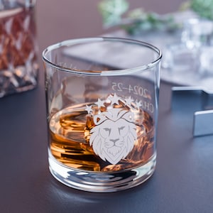 Etched Lion Whiskey Glass - Galatasaray 5-Star Inspired - Custom Gift for Fans