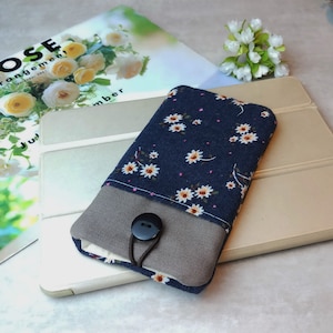 Funda para iPhone 15 Pro, funda para teléfono, funda para iPhone 17, funda para iPod, funda para Galaxy, funda para iPod - Margarita, flor (M-001)