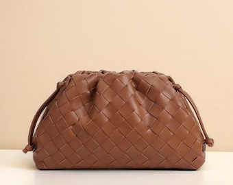 Handwoven Genuine Leather Knot Bag – Dumpling Style Makeup Purse – Vintage Braided Everyday Tote – Chic Woven Shoulder Bag Gift