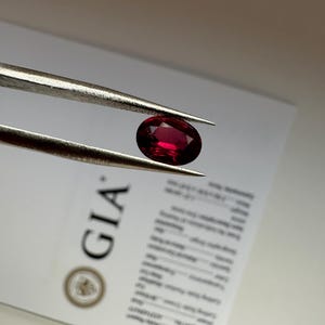 Rubí raro de 1,21 quilates, color sangre de paloma, certificado por GIA, sin calentar ni tratar, anillo de compromiso de rubí, rubí de Mozambique.