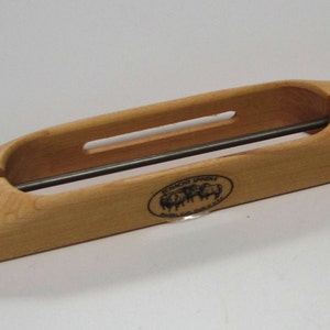 Schacht Cherry Open Bottom Shuttle For Weaving 9 Inches