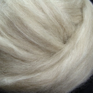 Ashland Bay Mixed BFL And Tussah Silk 85/15 4oz. Beautiful Blend