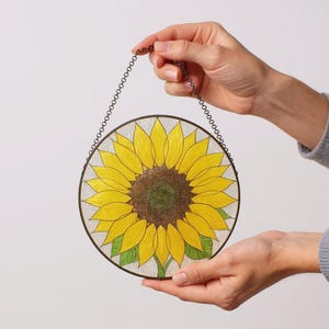 Sunflower Stained Glass Suncatcher: Vibrant Window Decoration