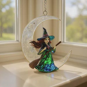 Buntglas Hexe auf Besen: Halloween Fensterschmuck, Einzigartige Fensterkunst