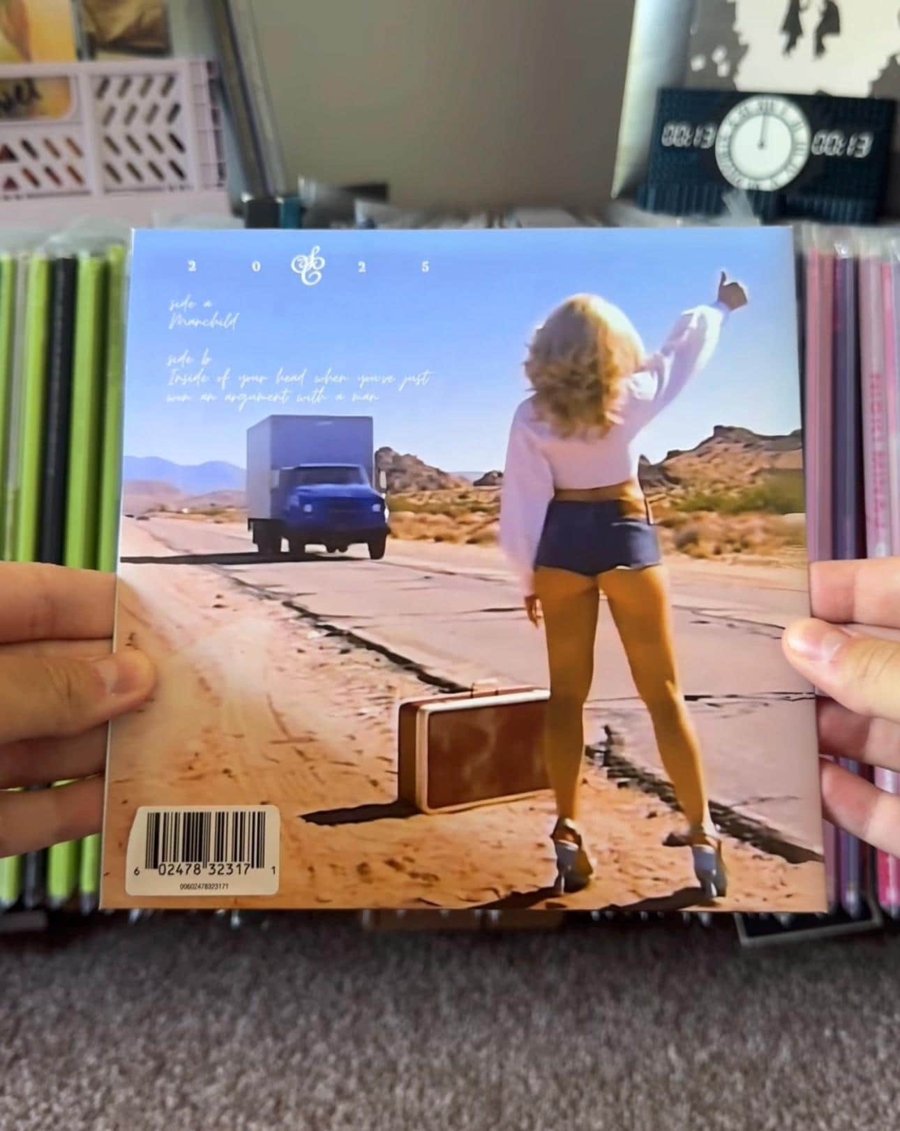 Sabrina Carpenter「Manchild」 7\"レコード Manchild 7in Single - Sabrina Carpenter Official Store