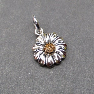 Sterling Silver Daisy Flower Necklace Charm, April Birth Flower Bracelet Charm, Daisy Jewelry, Gift for Mom, Garden Flower Necklace Pendant