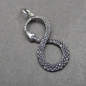Sterling Silber Schlange Halskette Anhänger, Unendlichkeit Schlange Halskette Charme, Armband Charme, Schlange Schmuck, DIY Schmuck Versorgung finden