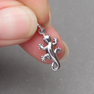 Dije de collar de lagarto en plata de ley, colgante de collar de geco, dije de pendiente de pulsera de salamandra, regalo para amantes de los reptiles, animal espiritual